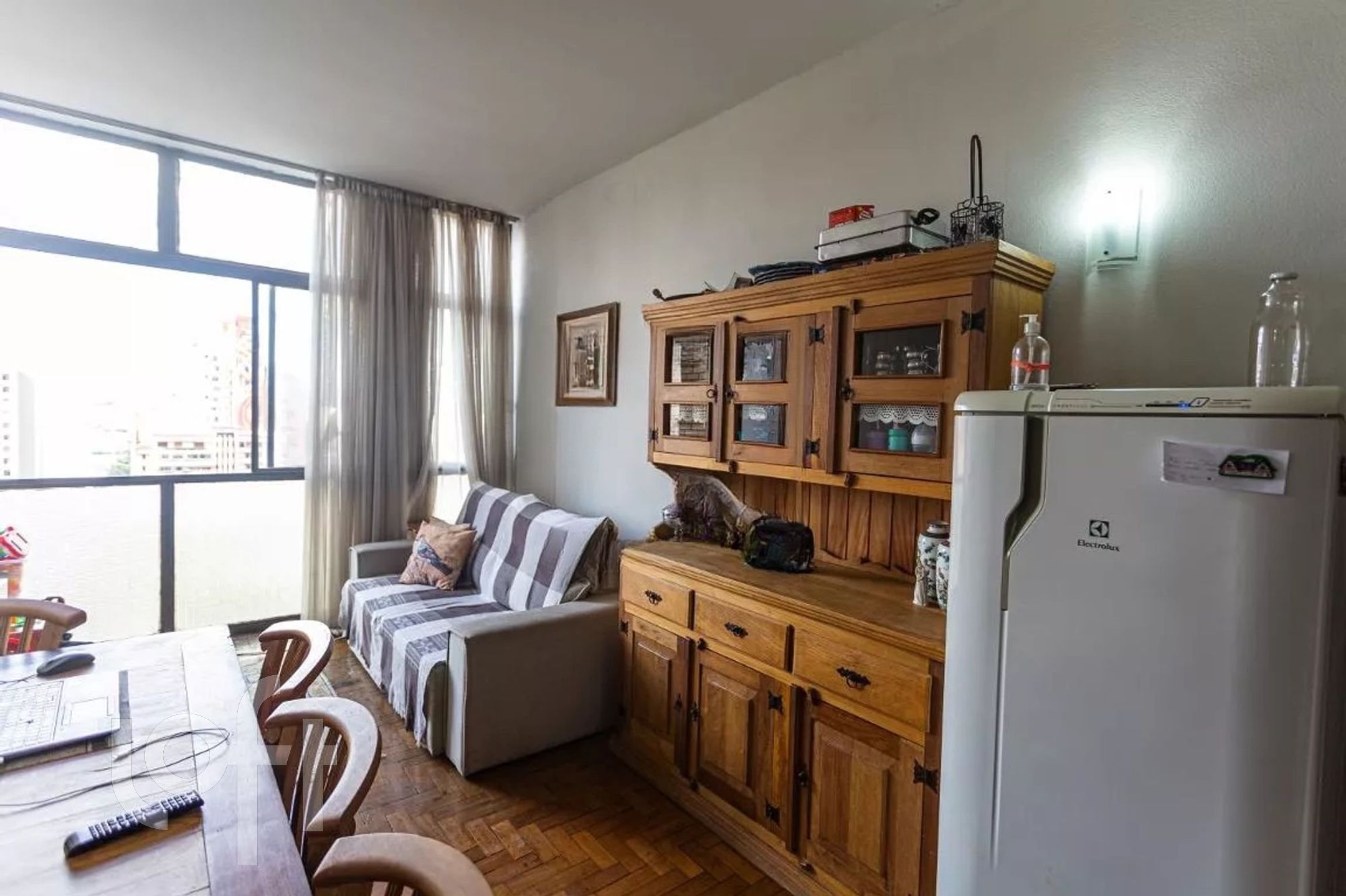 Apartamento à venda com 1 quarto, 60m² - Foto 6