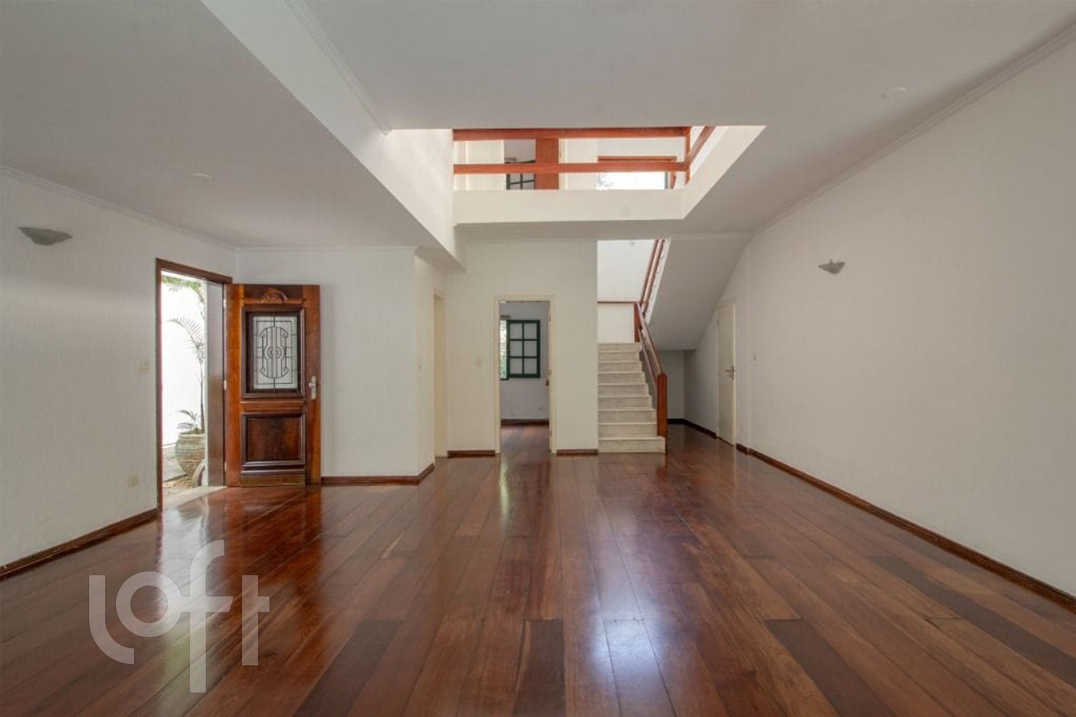 Casa à venda com 3 quartos, 318m² - Foto 5