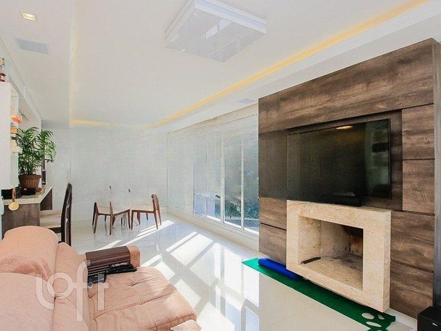 Apartamento com 93m², 2 dormitórios, 2 suítes, 2 vagas, Rio Branco em Porto Alegre