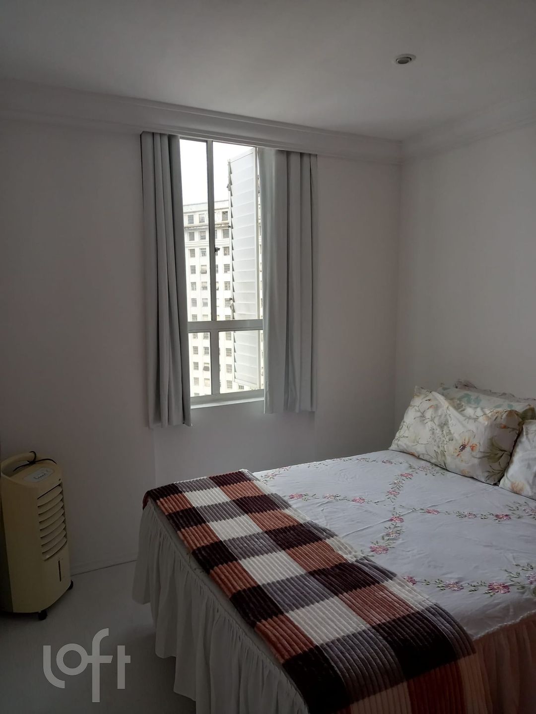 Apartamento à venda com 1 quarto, 38m² - Foto 2