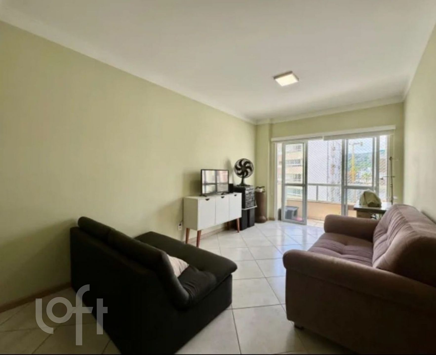 Apartamentos com 89m², 3 quartos, 1 suíte, 1 garagem, no bairro Trindade em Florianópolis