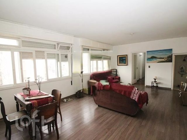 Apartamento com 118m², 3 dormitórios, 1 vaga, Santana em Porto Alegre