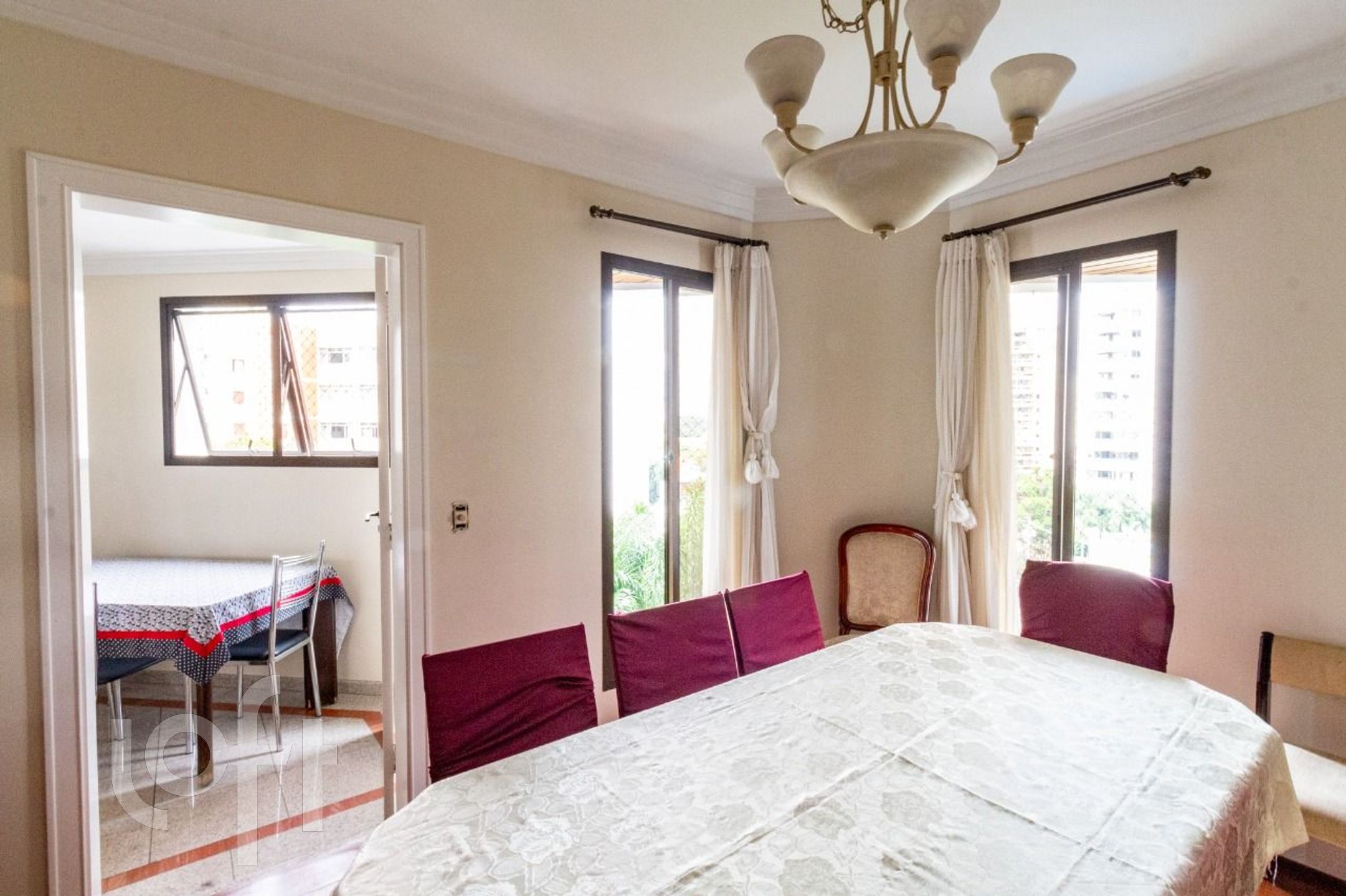 Apartamento à venda com 4 quartos, 215m² - Foto 9