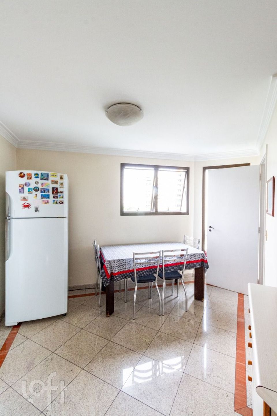 Apartamento à venda com 4 quartos, 215m² - Foto 14