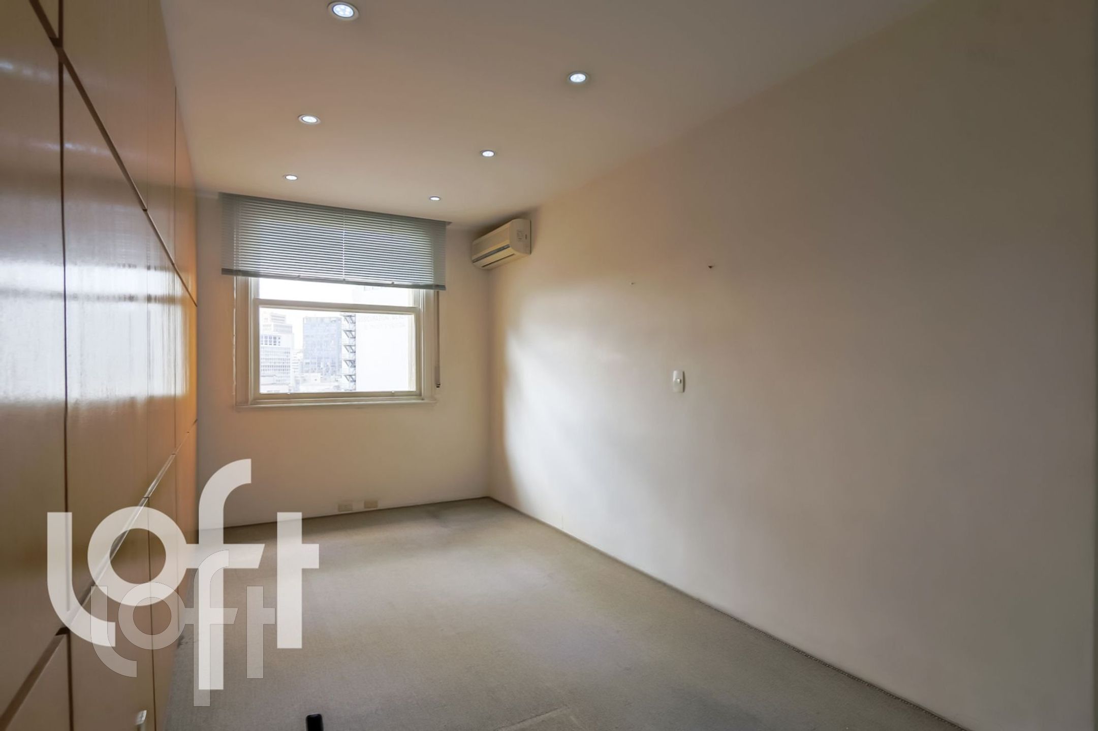 Apartamento à venda com 4 quartos, 175m² - Foto 22