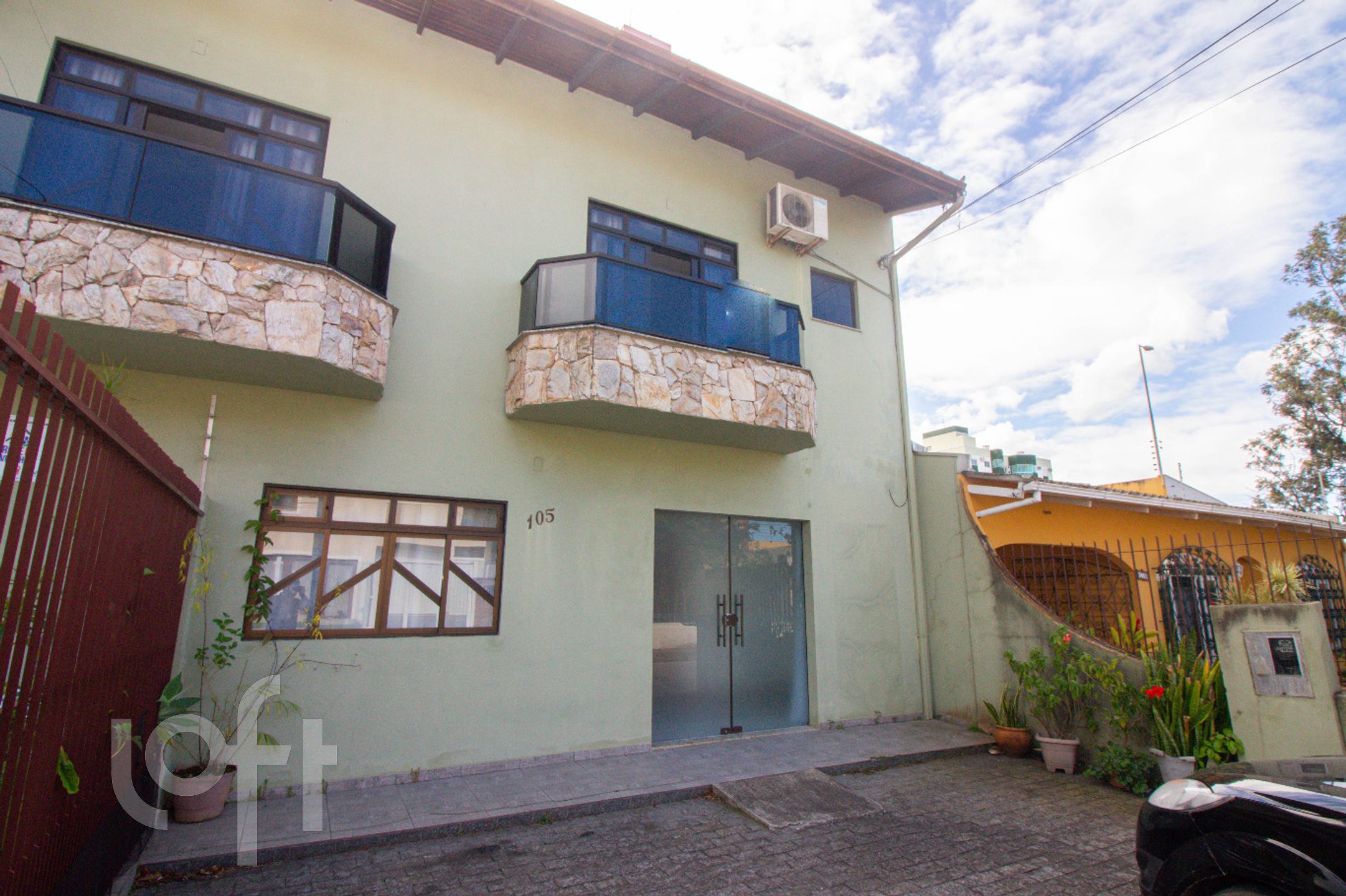 VENDA &#8211; Casa de 4 quartos no bairro Trindade, Florianópolis &#8211; 9161