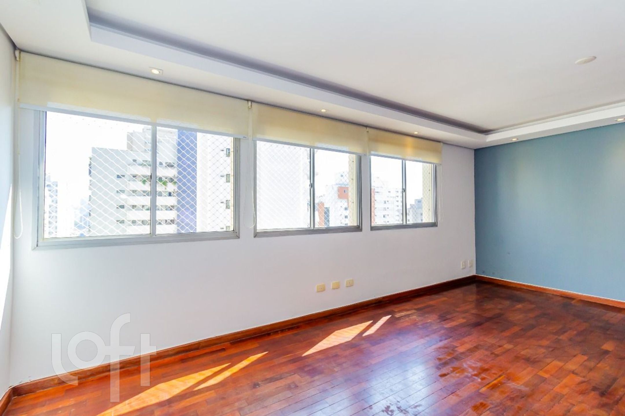 Apartamento à venda com 3 quartos, 98m² - Foto 2