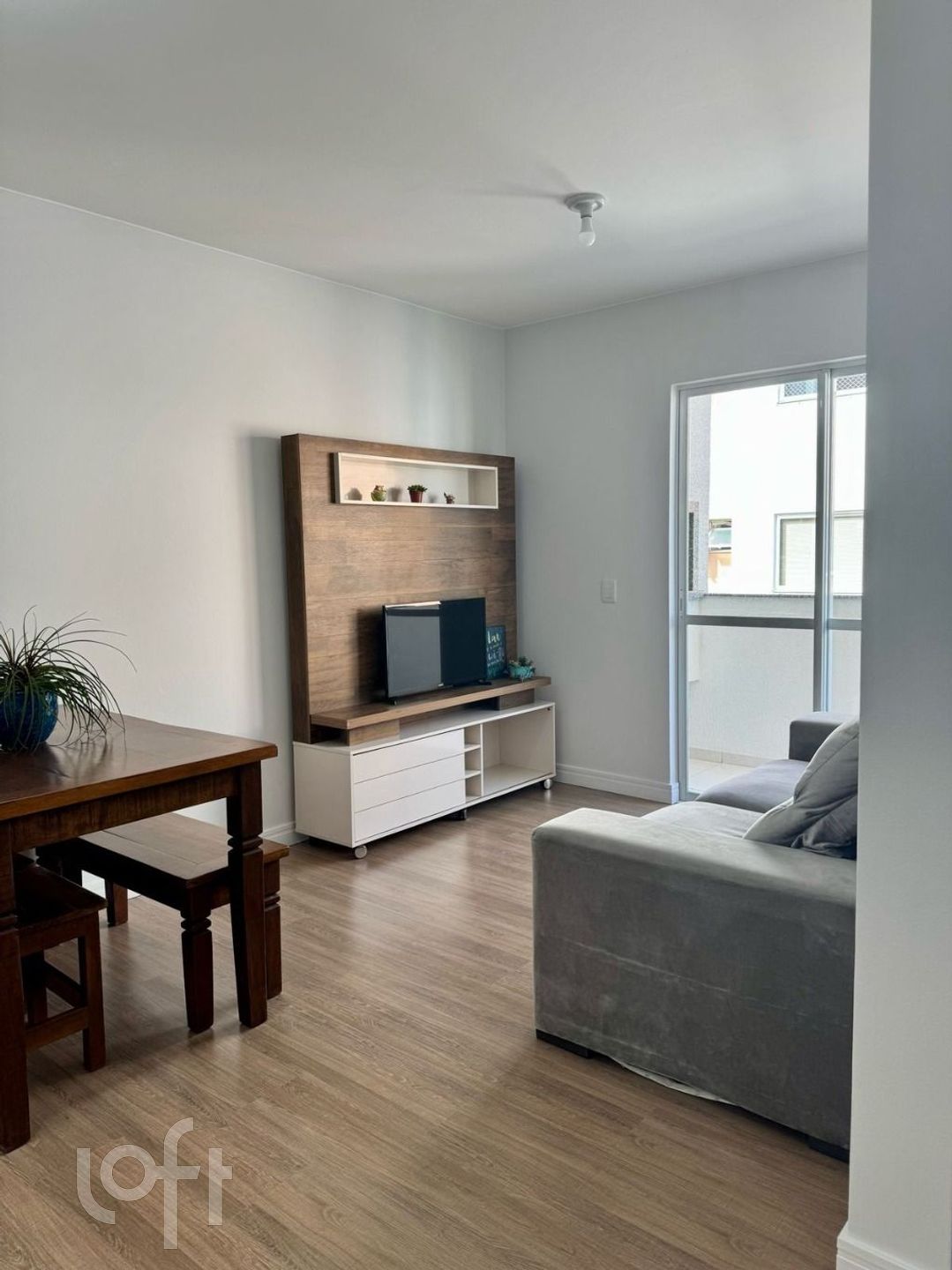 Apartamentos com 67m², 2 quartos, 2 garagens, no bairro Canasvieiras em Florianópolis