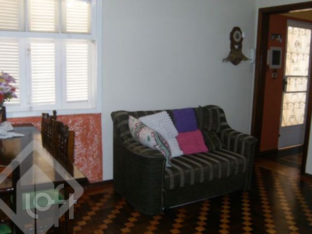 Apartamento com 81m², 3 dormitórios, 1 suíte, Menino Deus em Porto Alegre