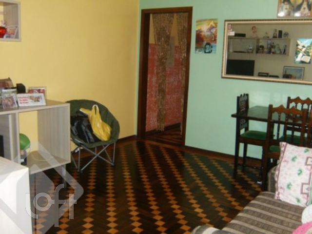 Apartamento com 81m², 3 dormitórios, 1 suíte, Menino Deus em Porto Alegre