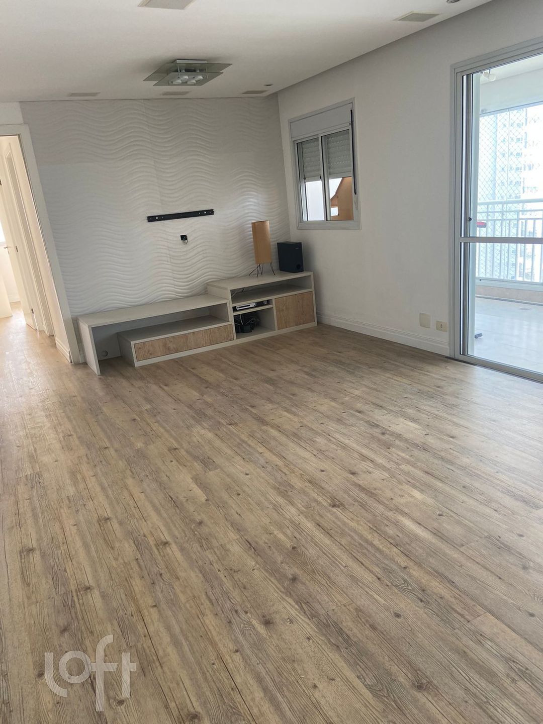 Apartamento à venda com 3 quartos, 104m² - Foto 1