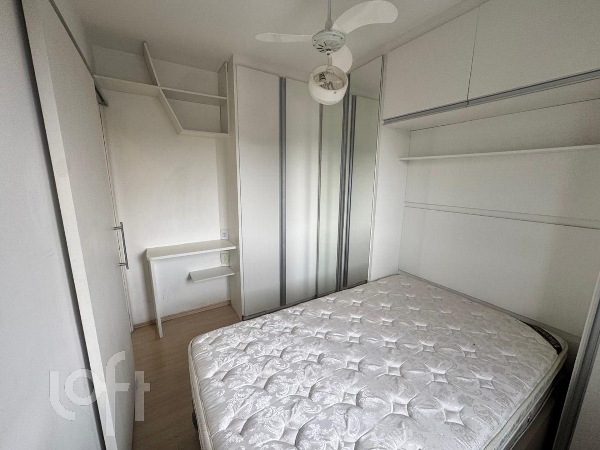 Apartamento à venda com 2 quartos, 44m² - Foto 8