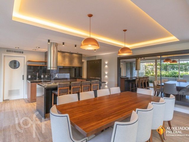 Apartamento com 230m², 3 dormitórios, 3 suítes, 3 vagas, Menino Deus em Porto Alegre