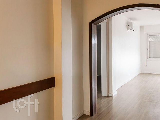 Apartamento com 70m², 2 dormitórios, 1 vaga, Floresta em Porto Alegre