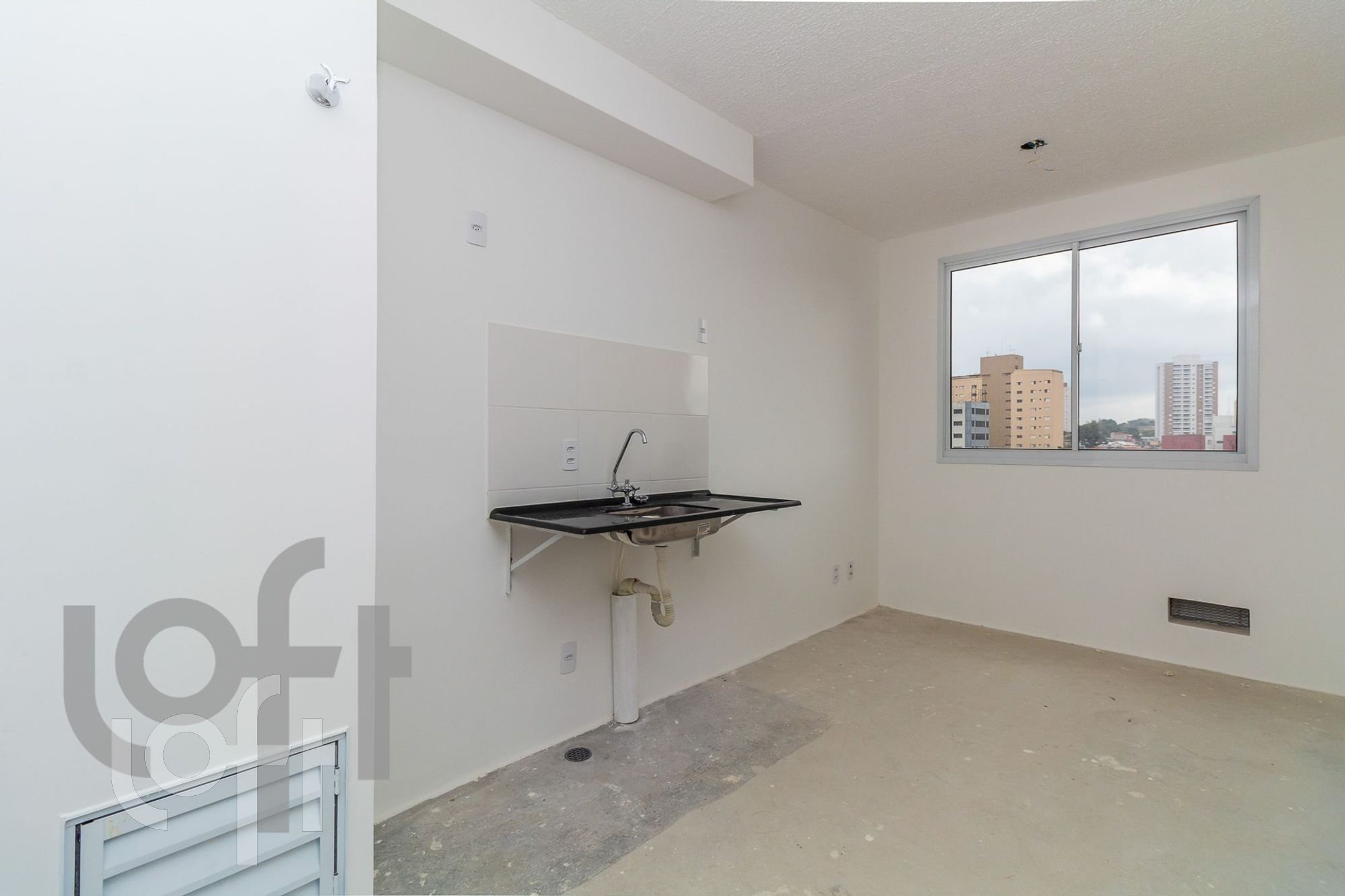 Apartamento à venda com 1 quarto, 24m² - Foto 1