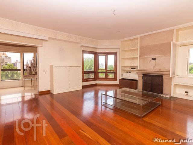 Apartamento com 304m², 3 dormitórios, 3 suítes, 4 vagas, Bela Vista em Porto Alegre