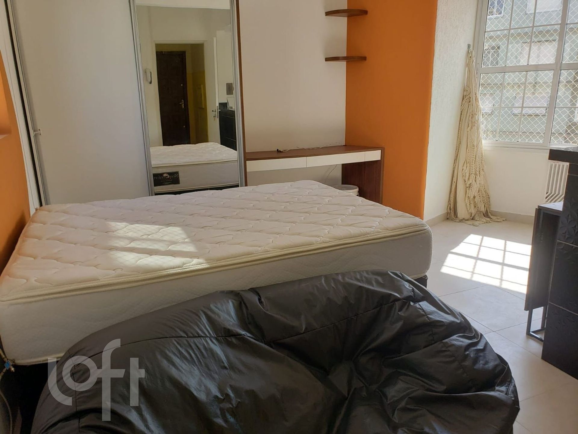 Apartamento à venda com 1 quarto, 29m² - Foto 2