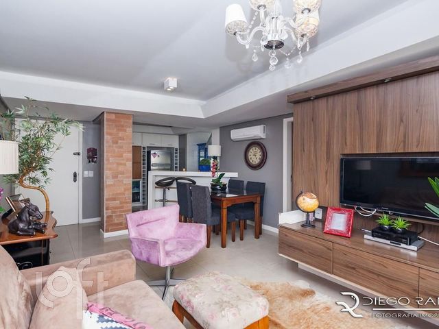 Apartamento com 73m², 2 dormitórios, 1 vaga, Independência em Porto Alegre