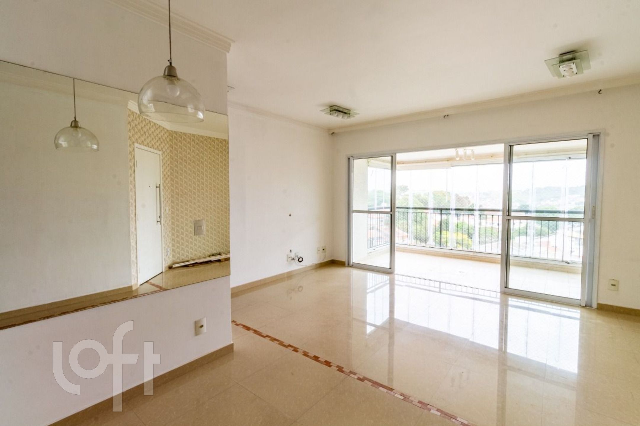 Apartamento à venda com 2 quartos, 75m² - Foto 1