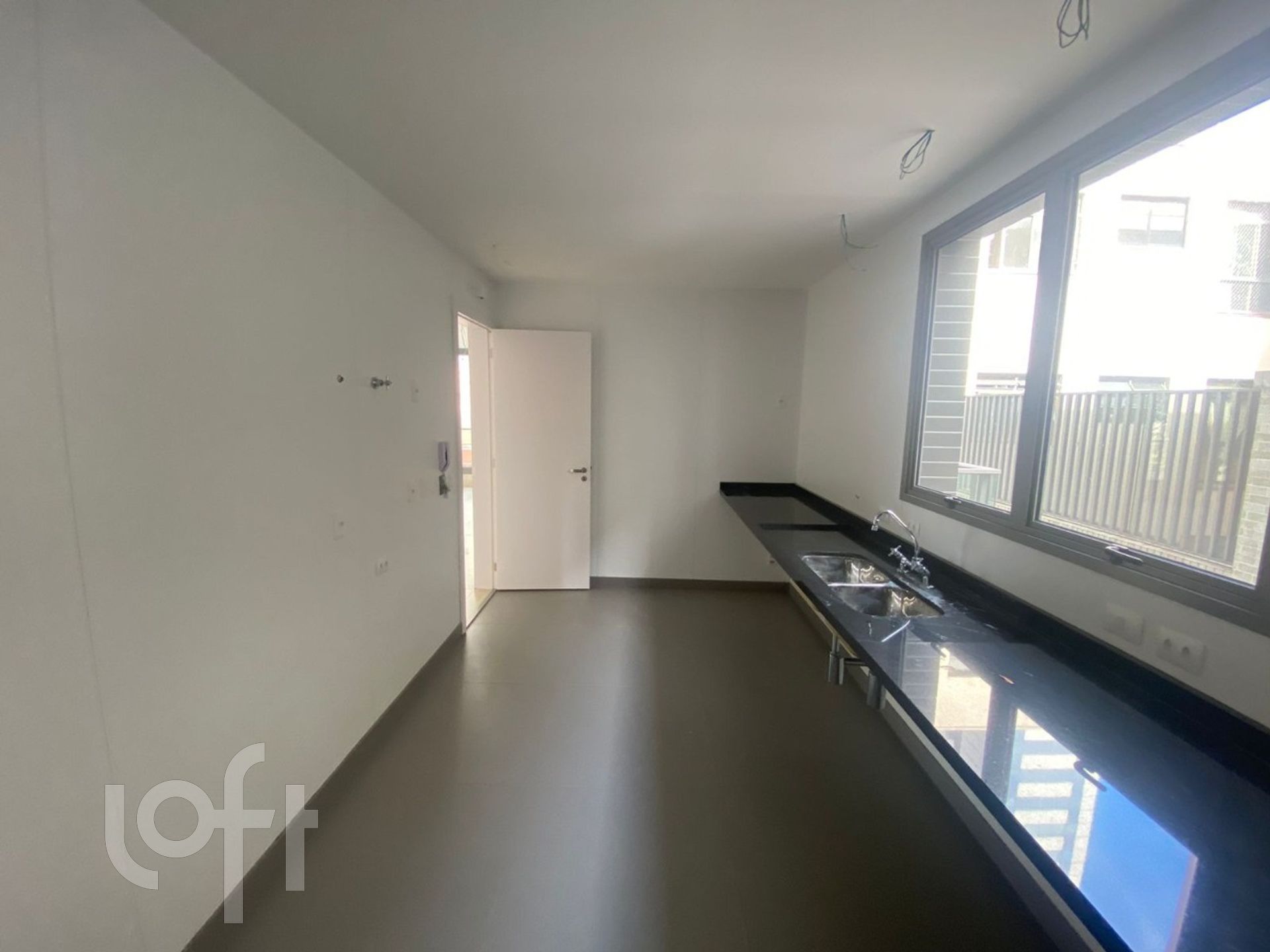 Apartamento à venda com 3 quartos, 265m² - Foto 10