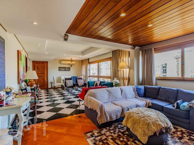 Apartamento com 120m², 3 dormitórios, 1 suíte, 1 vaga, Menino Deus em Porto Alegre