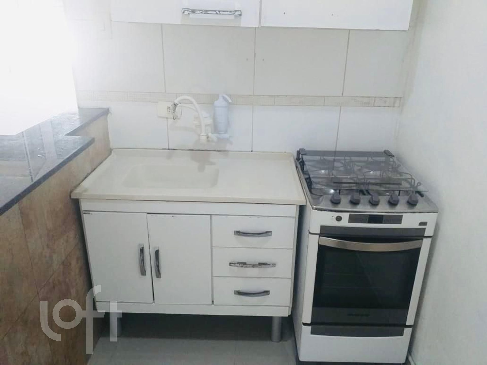 Apartamento à venda com 1 quarto, 30m² - Foto 7