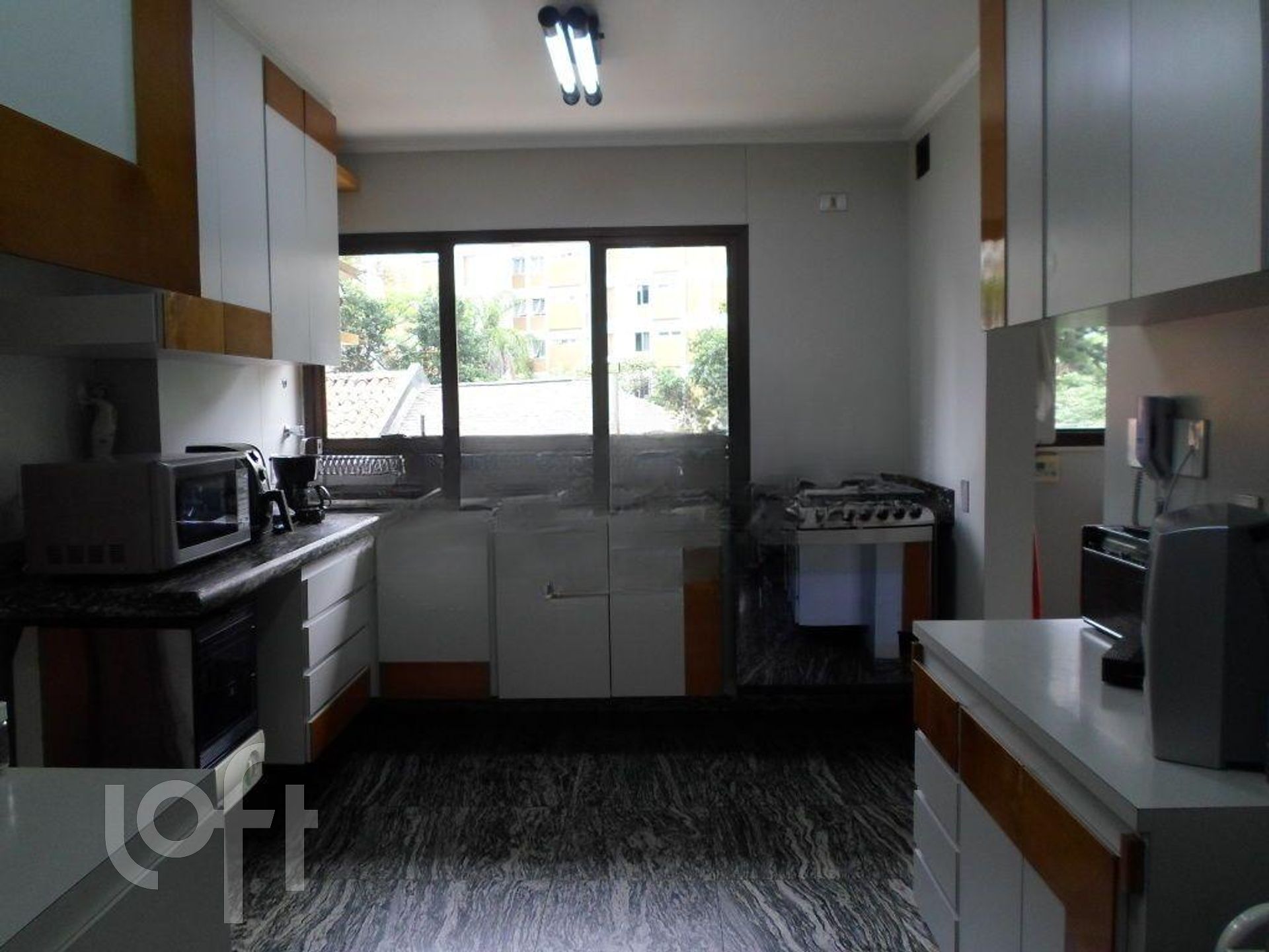 Apartamento à venda com 4 quartos, 220m² - Foto 18