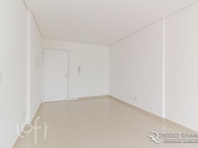 Apartamento com 71m², 2 dormitórios, 1 suíte, 1 vaga, Vila Ipiranga em Porto Alegre