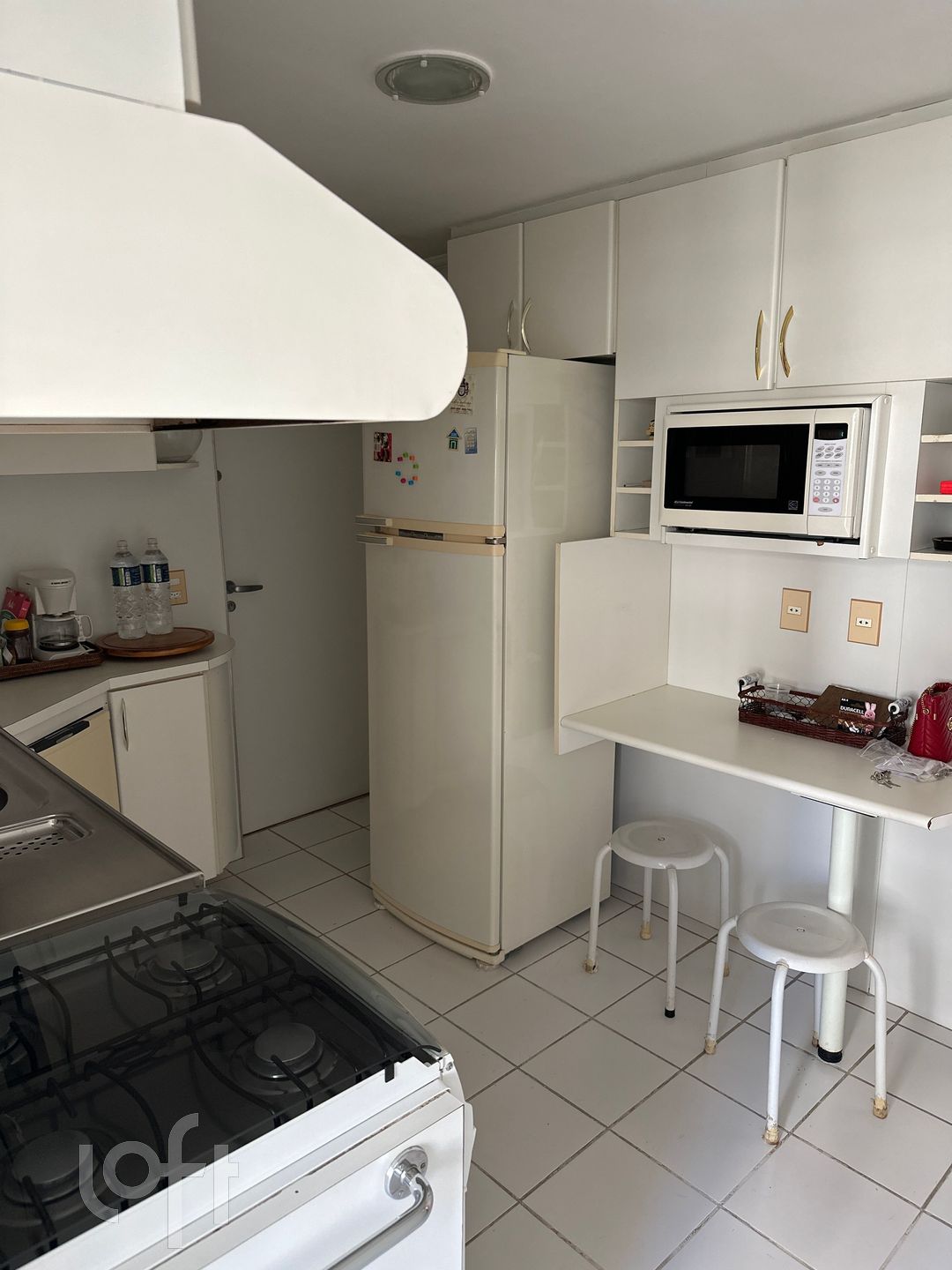 Apartamento à venda com 2 quartos, 80m² - Foto 3