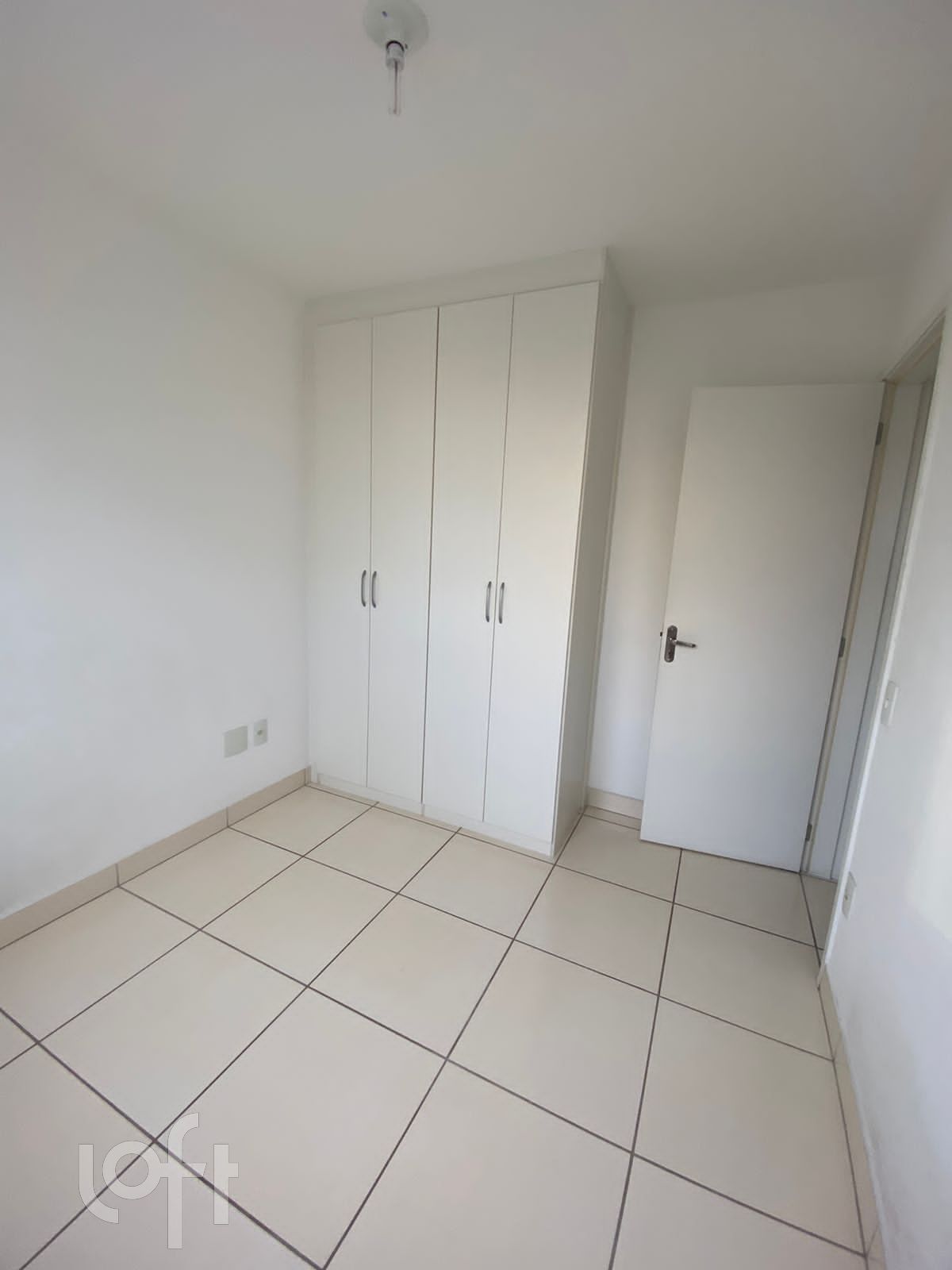 Apartamento à venda com 2 quartos, 68m² - Foto 5