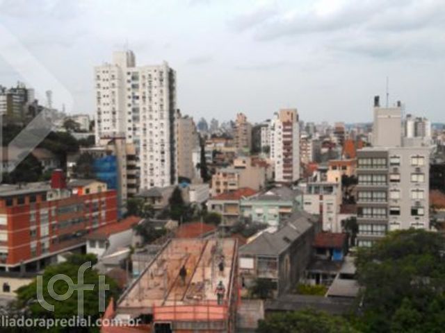 Apartamento com 124m², 3 dormitórios, 1 suíte, Rio Branco em Porto Alegre