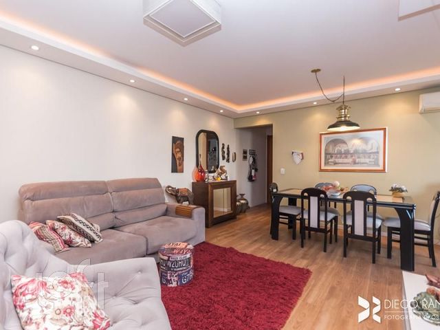 Apartamento com 93m², 3 dormitórios, 1 suíte, 1 vaga, Menino Deus em Porto Alegre