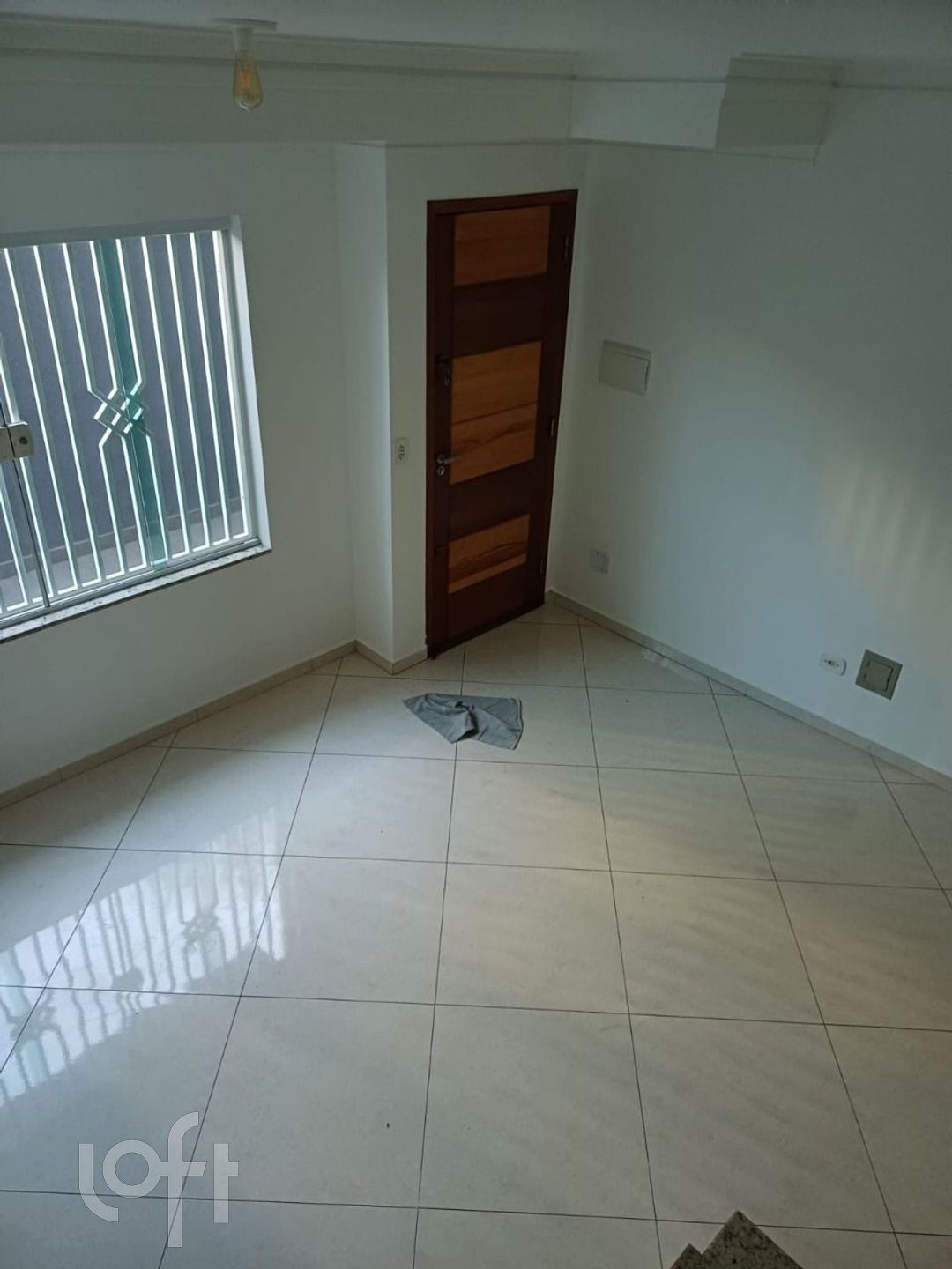 Casa à venda em Penha com 60 m², 2 quartos, 1 suít