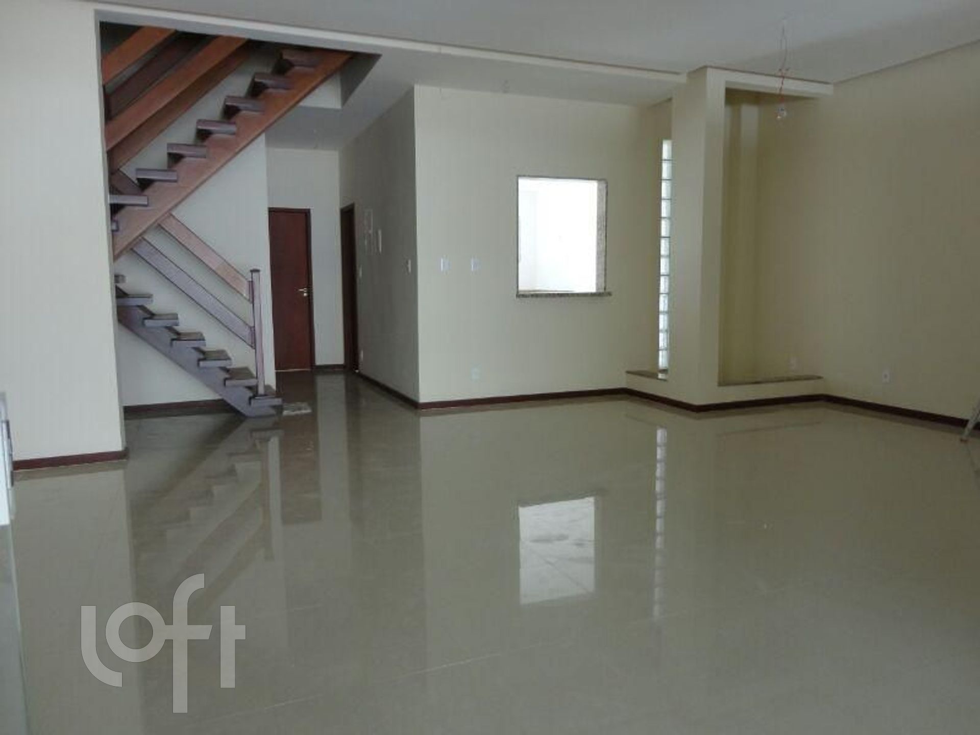 Casa à venda com 3 quartos, 280m² - Foto 8