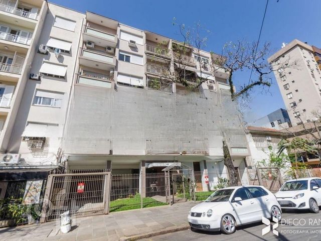 Apartamento com 86m², 2 dormitórios, 2 vagas, Santana em Porto Alegre