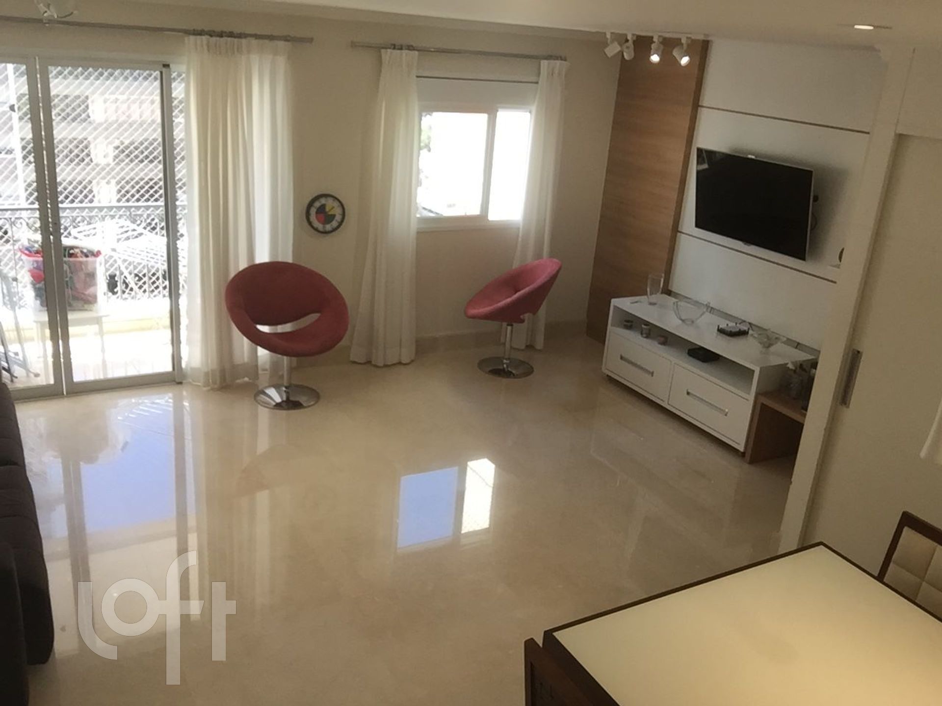 Apartamento à venda com 2 quartos, 99m² - Foto 1