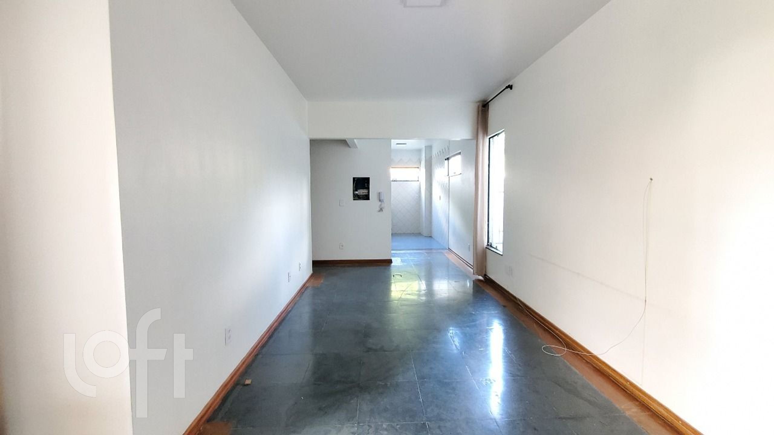 Apartamento à venda com 3 quartos, 86m² - Foto 2