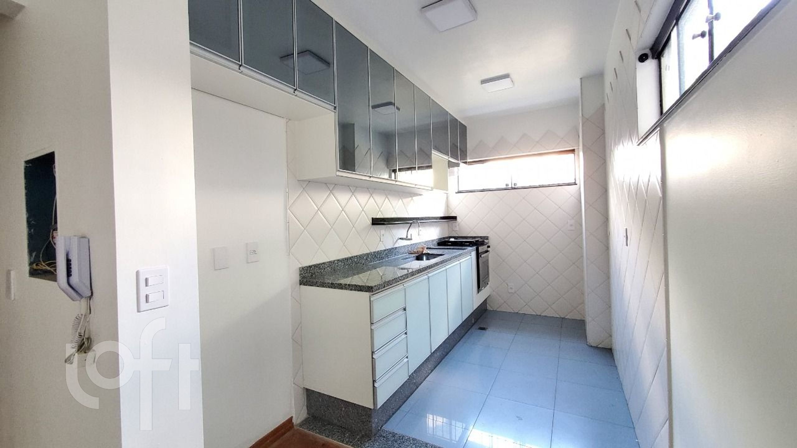 Apartamento à venda com 3 quartos, 86m² - Foto 4